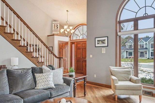 W174N4939 Sheffield COURT, Menomonee Falls, WI 53051