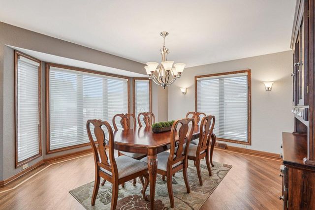 W174N4939 Sheffield COURT, Menomonee Falls, WI 53051