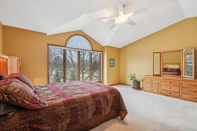 W174N4939 Sheffield COURT, Menomonee Falls, WI 53051