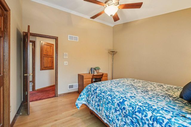 W174N4939 Sheffield COURT, Menomonee Falls, WI 53051