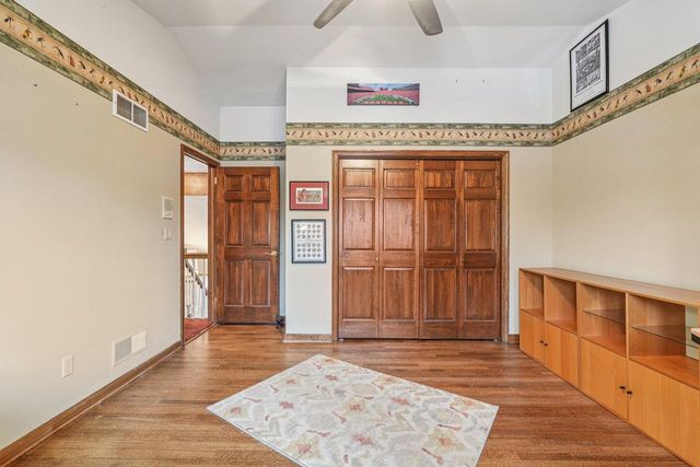 W174N4939 Sheffield COURT, Menomonee Falls, WI 53051