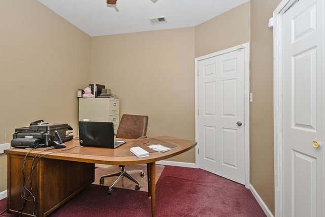 7739 S Stony Island Avenue, Chicago, IL 60649