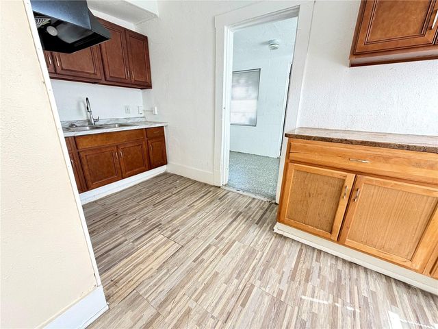 204 AVENUE D NE, Winter Haven, FL 33881