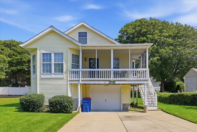 129 Balsam St, Fairhaven, MA 02719