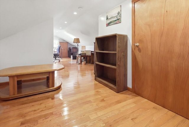 129 Balsam St, Fairhaven, MA 02719