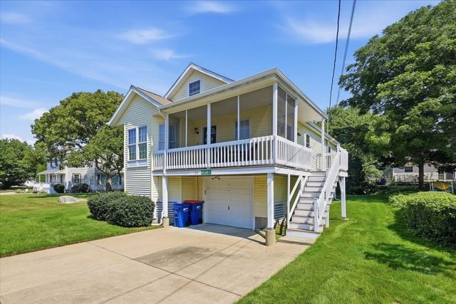 129 Balsam St, Fairhaven, MA 02719