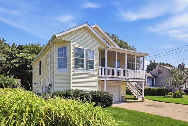 129 Balsam St, Fairhaven, MA 02719