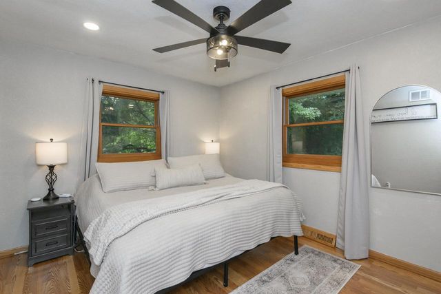 1608 Beverly LANE, West Bend, WI 53090