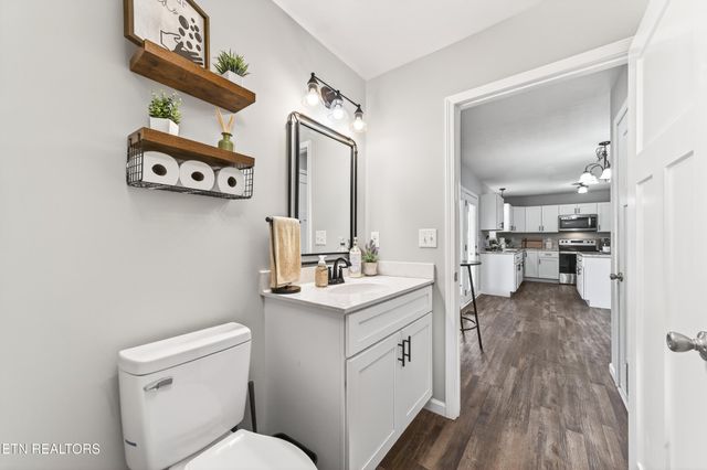 225 Peach St, Baxter, TN 38544