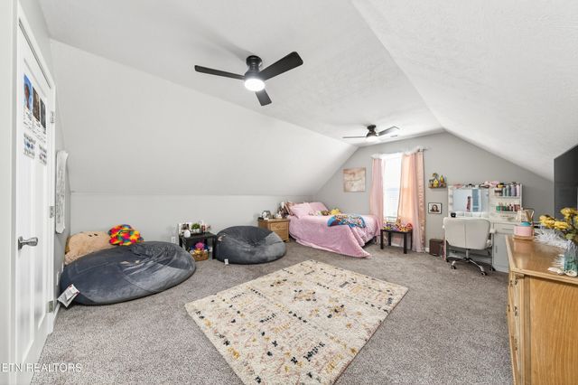 225 Peach St, Baxter, TN 38544