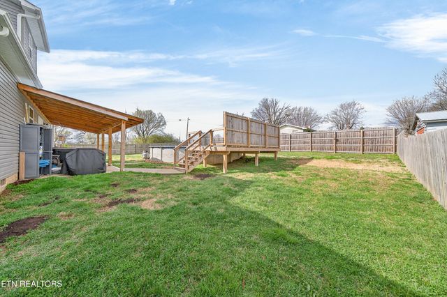 225 Peach St, Baxter, TN 38544