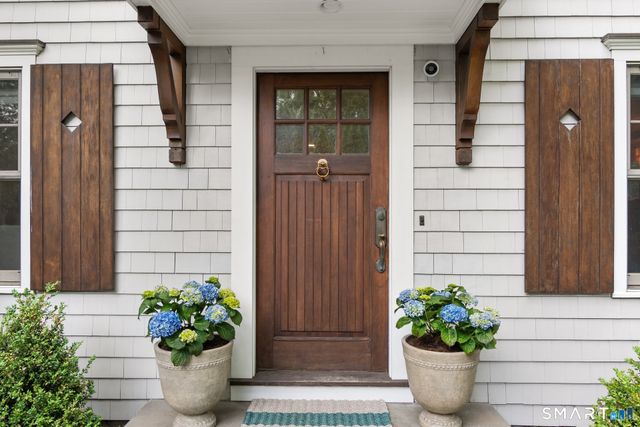 1644 Boston Post Road, Darien, CT 06820