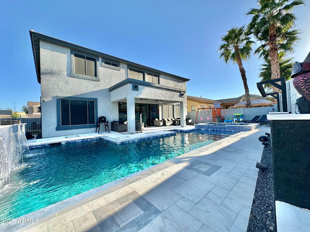 17332 W YOUNG Street, Surprise, AZ 85388