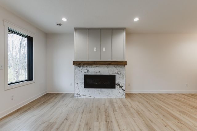 3265 Allison Lane NE, Rochester, MN 55906