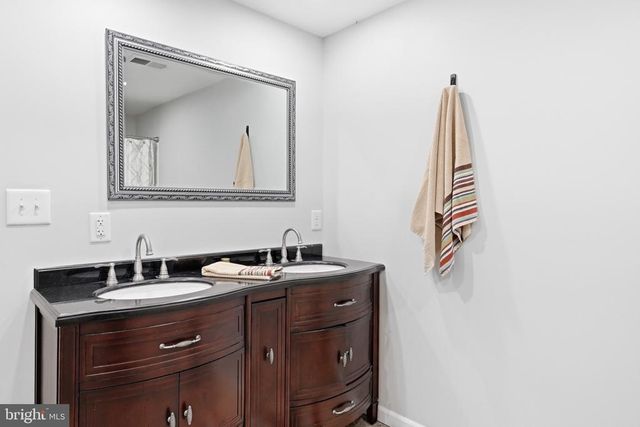 11337 OLD STILLHOUSE RD, Boston, VA 22713