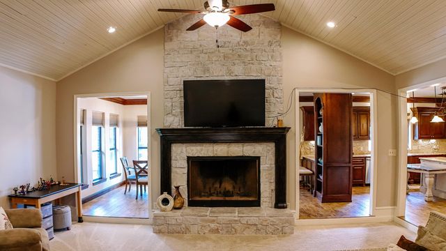 4340 Highway 1131, Vidor, TX 77662