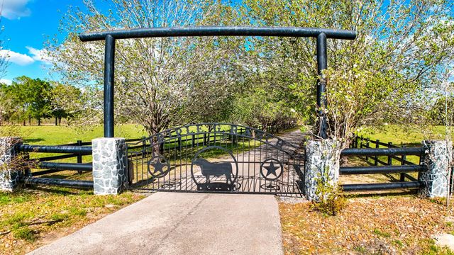 4340 Highway 1131, Vidor, TX 77662