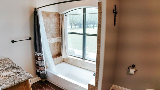 4340 Highway 1131, Vidor, TX 77662