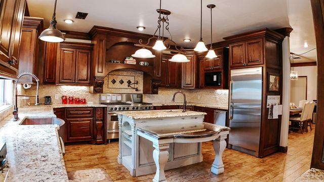 4340 Highway 1131, Vidor, TX 77662