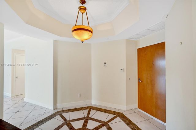 21150 Point Place 406, Aventura, FL 33180