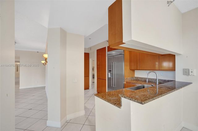 21150 Point Place 406, Aventura, FL 33180