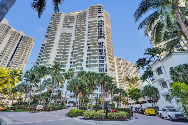 21150 Point Place 406, Aventura, FL 33180