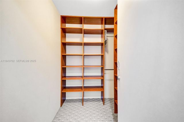 21150 Point Place 406, Aventura, FL 33180