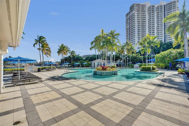 21150 Point Place 406, Aventura, FL 33180