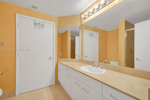 21150 Point Place 406, Aventura, FL 33180