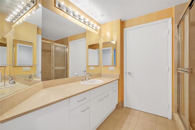 21150 Point Place 406, Aventura, FL 33180