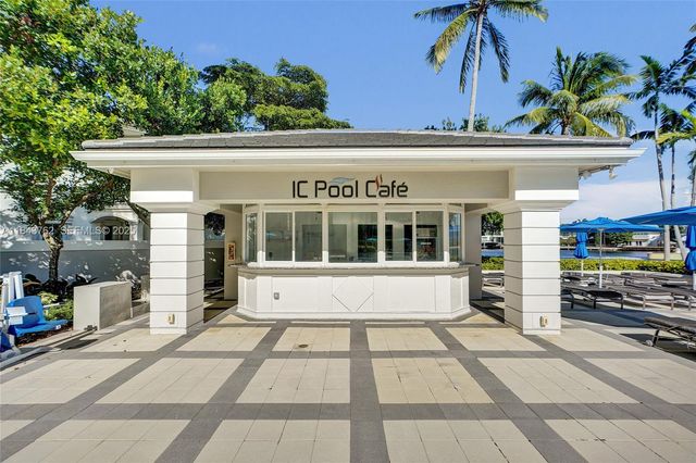 21150 Point Place 406, Aventura, FL 33180