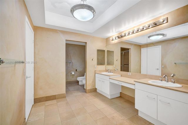 21150 Point Place 406, Aventura, FL 33180