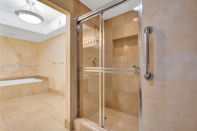 21150 Point Place 406, Aventura, FL 33180