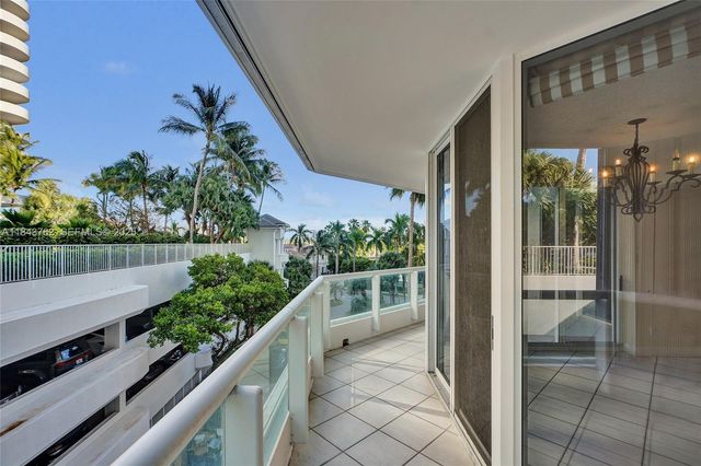 21150 Point Place 406, Aventura, FL 33180