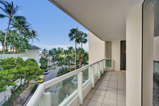21150 Point Place 406, Aventura, FL 33180