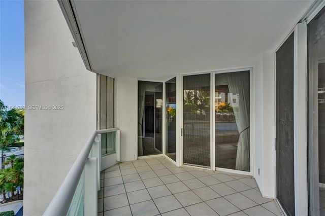 21150 Point Place 406, Aventura, FL 33180