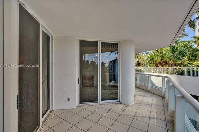 21150 Point Place 406, Aventura, FL 33180