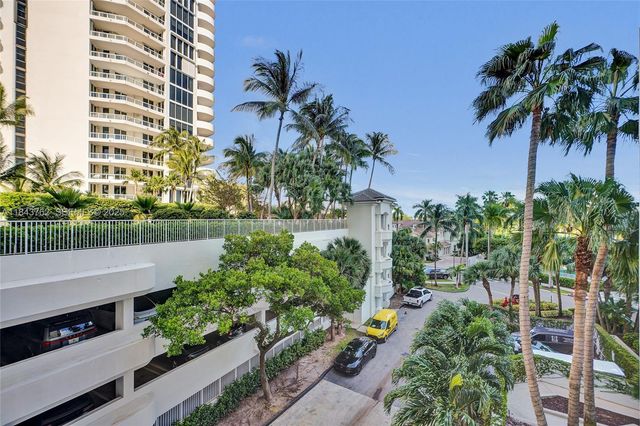 21150 Point Place 406, Aventura, FL 33180