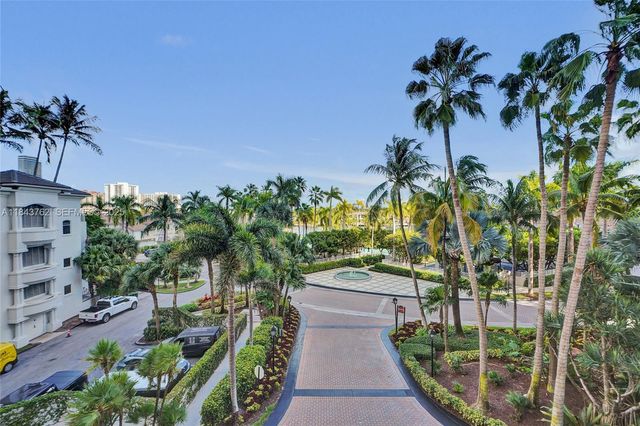 21150 Point Place 406, Aventura, FL 33180
