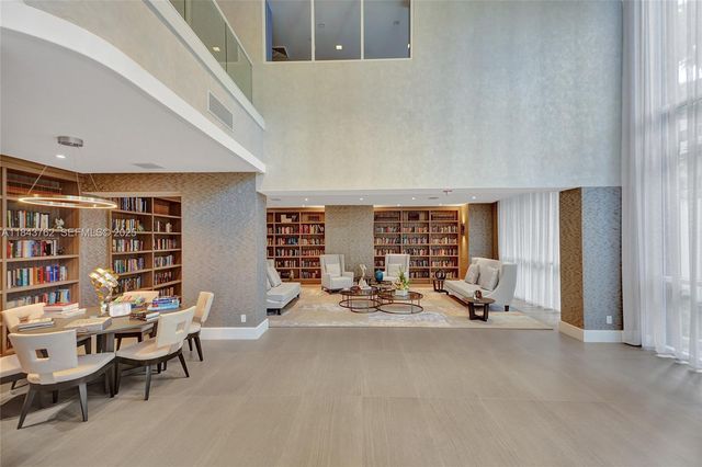 21150 Point Place 406, Aventura, FL 33180