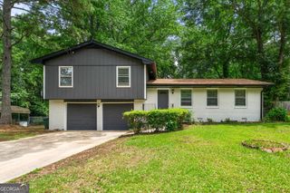 586 Chris Circle, Lawrenceville, GA 30044