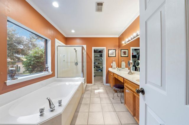 10403 W Hidden Lake Lane, Richmond, TX 77406