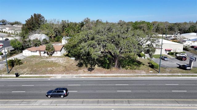 1602 E MAIN STREET, Leesburg, FL 34748
