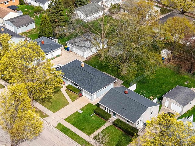1419 SPENCE STREET, Green Bay, WI 54303