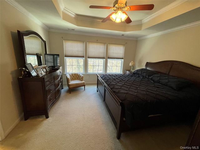 75 Warwick Drive, Massapequa, NY 11758