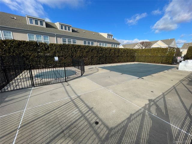 75 Warwick Drive, Massapequa, NY 11758