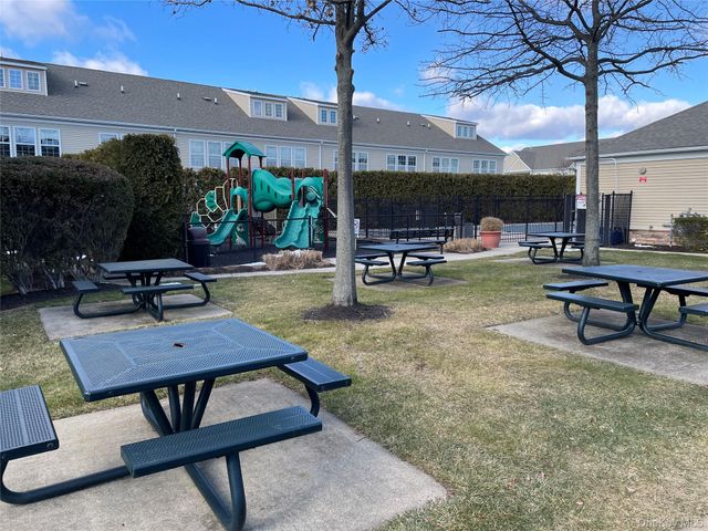 75 Warwick Drive, Massapequa, NY 11758