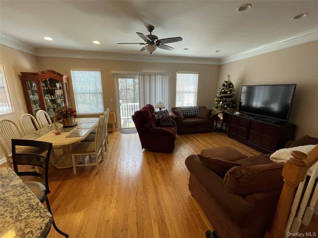 75 Warwick Drive, Massapequa, NY 11758