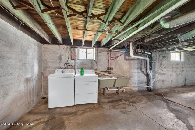 1844 Roanoke Ave, Louisville, KY 40205