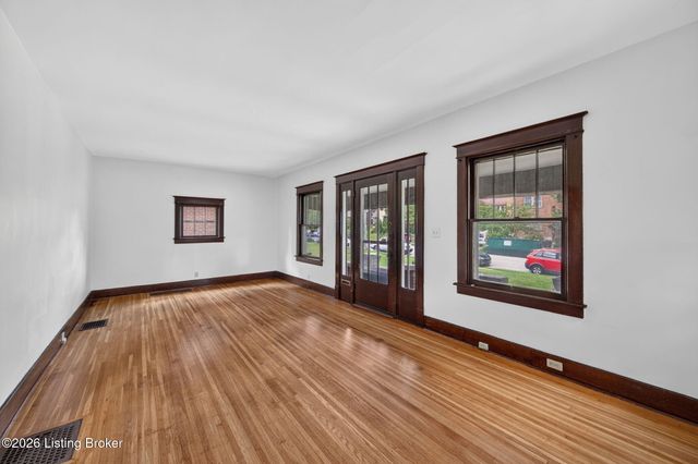 1844 Roanoke Ave, Louisville, KY 40205